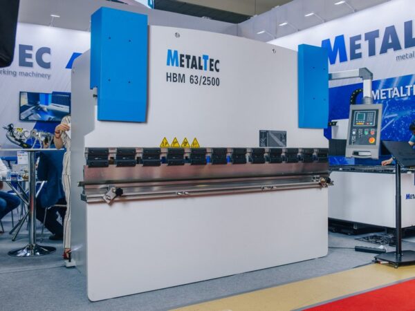 MetalTec HBM 63/2500 (E22) Гидравлический листогибочный пресс