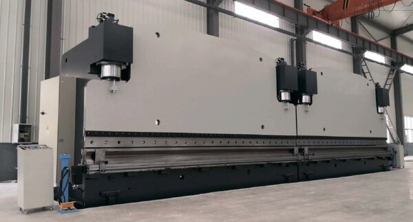 MetalTec HBC 1000/6000 листогибочные гидравлические прессы с ЧПУ большого тоннажа